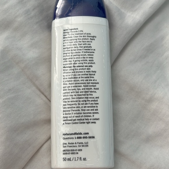 Rodan + Fields Spotless Acne Clearing Treatment - Picture 2 of 2